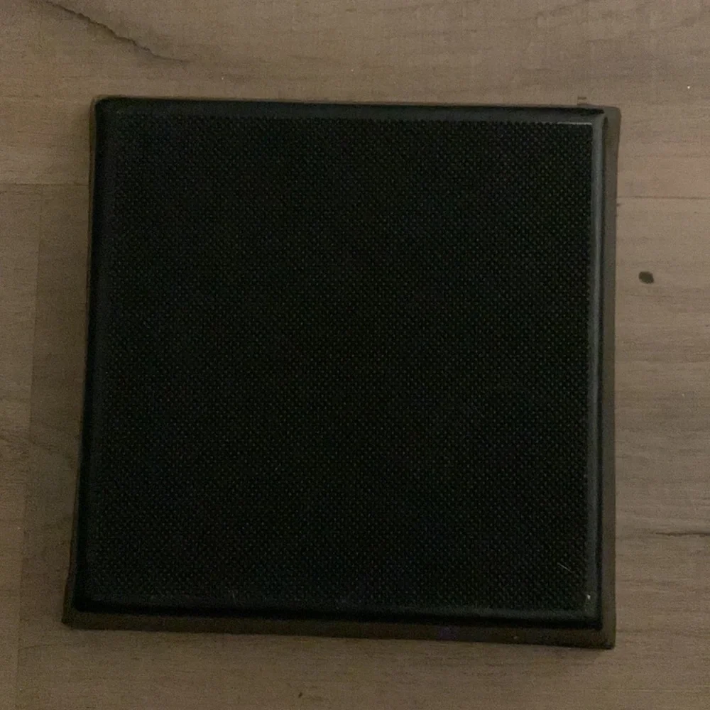 3/$15 ✨ Flash Sale.  Hello beautiful black jewelry‎ or misc accessory holder